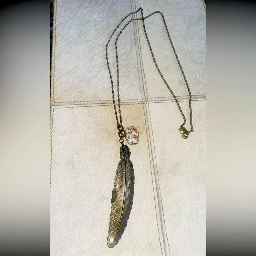 VINTAGE LEAF NECKLACE